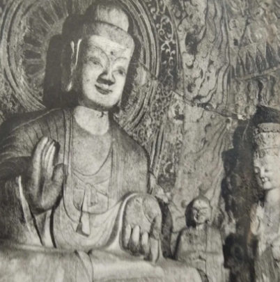 日本早期（飞鸟、白凤）佛教美术与南京影响
